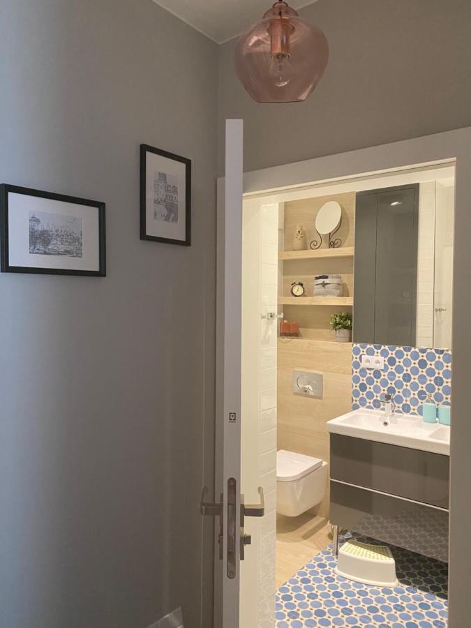 Blekitny Apartament - Wilanow ワルシャワ エクステリア 写真